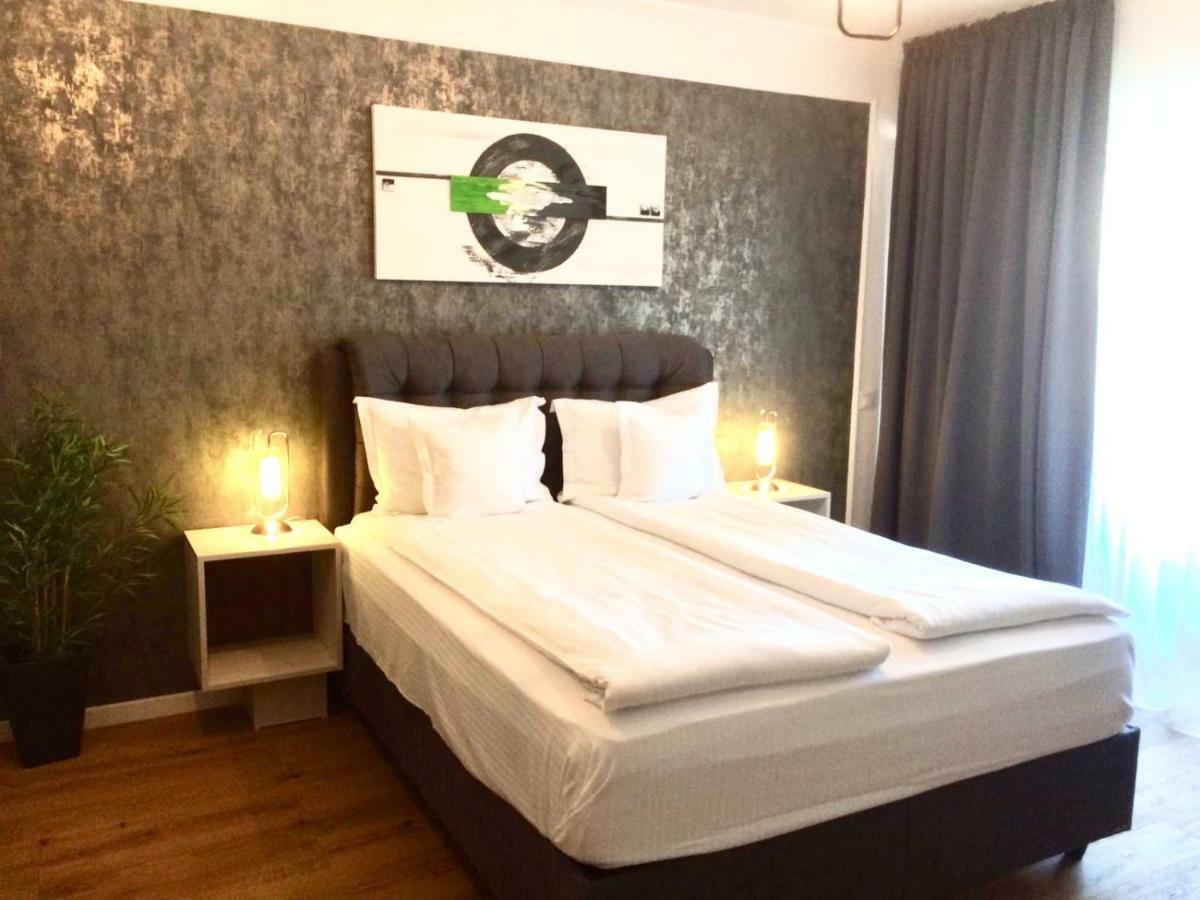 Flori De Iulie Apartamente บราชอฟ ภายนอก รูปภาพ