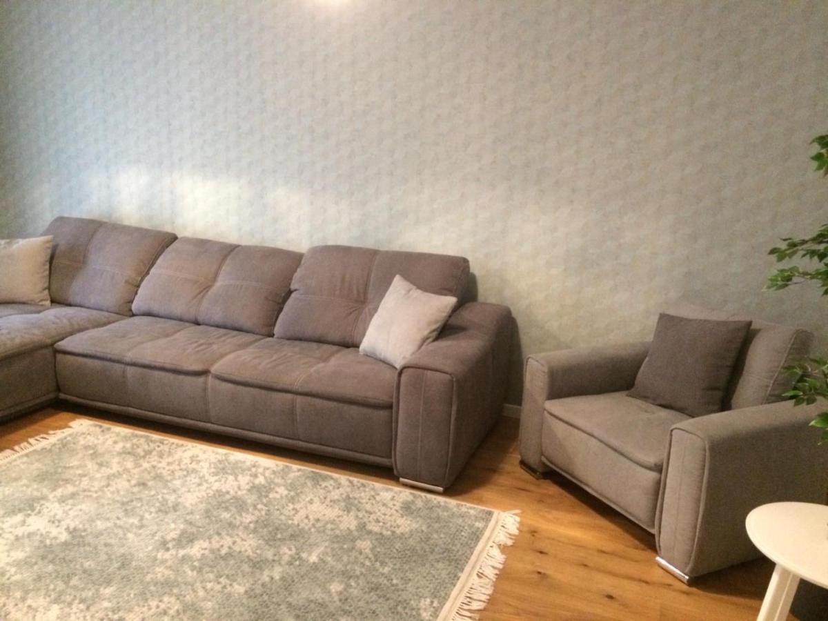 Flori De Iulie Apartamente บราชอฟ ภายนอก รูปภาพ
