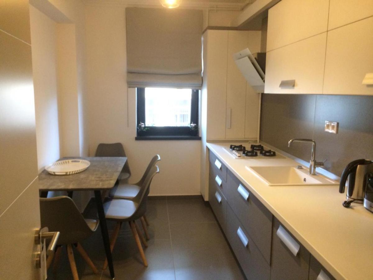 Flori De Iulie Apartamente บราชอฟ ภายนอก รูปภาพ