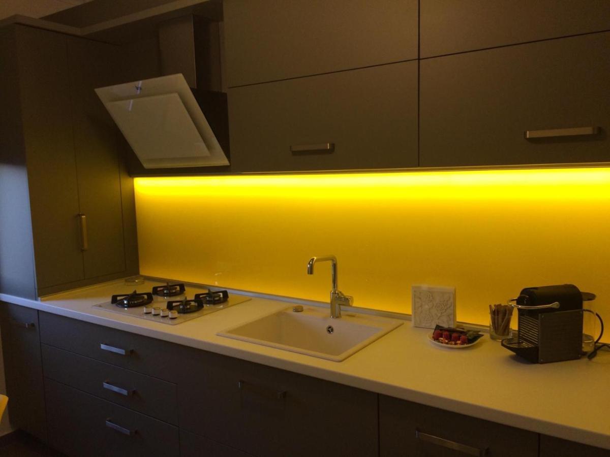 Flori De Iulie Apartamente บราชอฟ ภายนอก รูปภาพ
